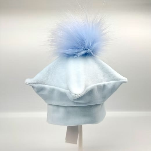 Kleo kids AW25 velour star hat with pom pom