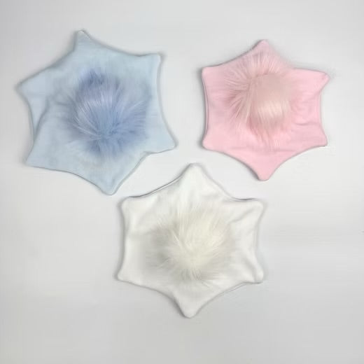 Kleo kids AW25 velour star hat with pom pom