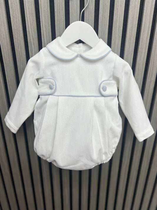 Fofettes AW25 boys white romper with pale blue trim