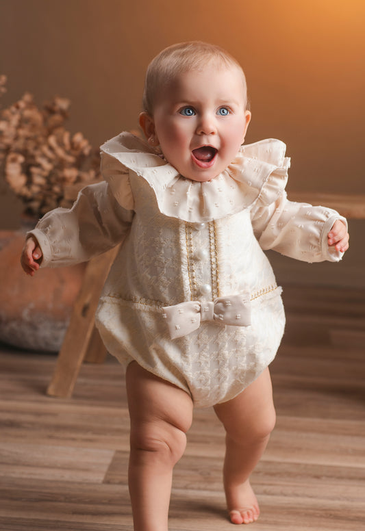 Rochy ivory pearl romper